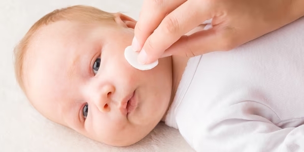 【異膚寶寶推薦】異位性皮膚炎治療心得、皮膚過敏乳液實測